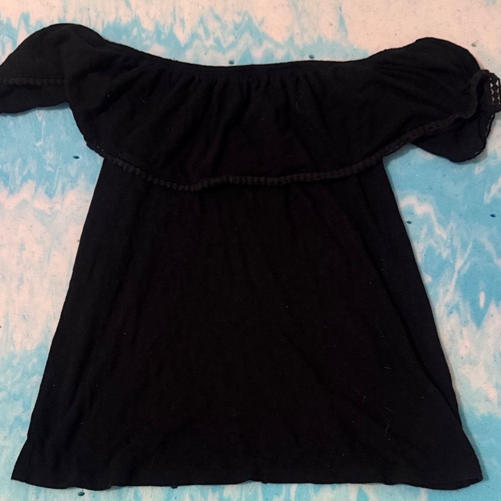 ✨Old Navy Women’s Black Top – Size M✨